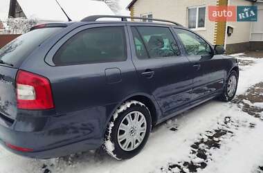 Универсал Skoda Octavia 2009 в 