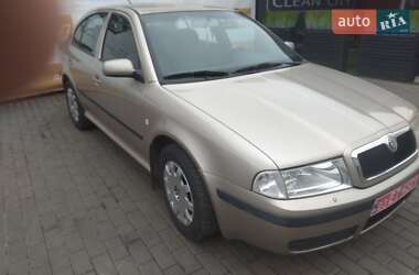 Лифтбек Skoda Octavia 2004 в Сумах