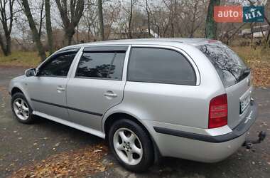 Универсал Skoda Octavia 2002 в Гребенке