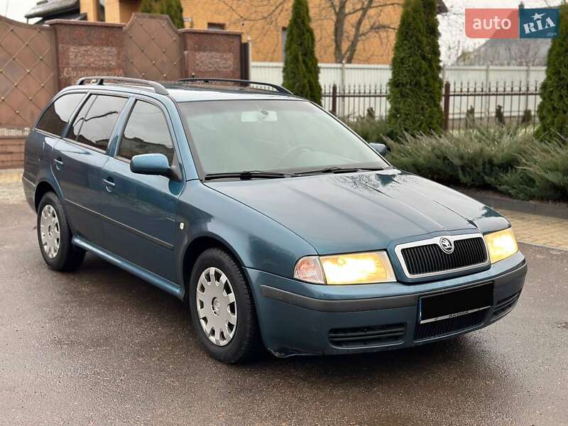 Универсал Skoda Octavia 2004 в Костополе