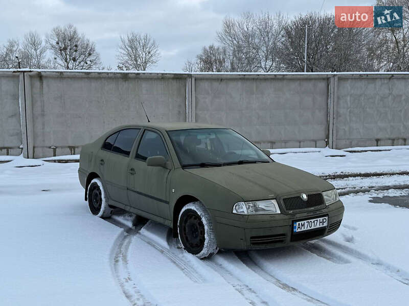 Лифтбек Skoda Octavia 2003 в Житомире