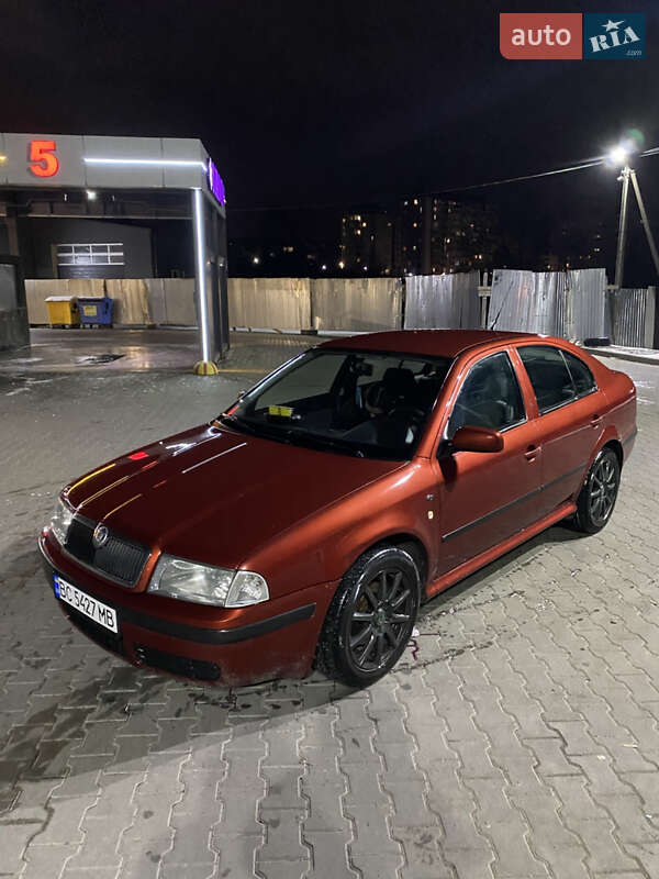 Лифтбек Skoda Octavia 2001 в Львове