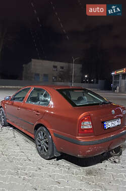 Лифтбек Skoda Octavia 2001 в 