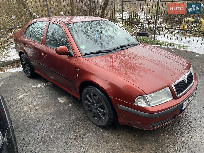 Лифтбек Skoda Octavia 2001 в Львове