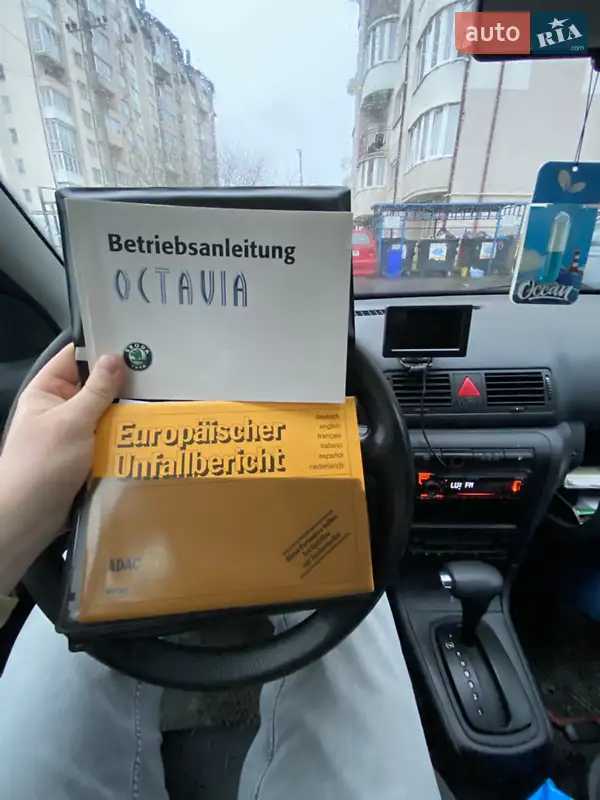 Лифтбек Skoda Octavia 2001 в Львове документ