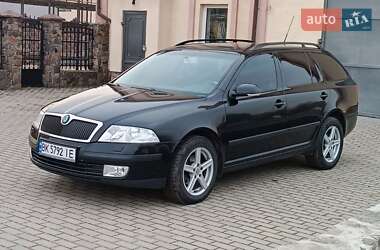 Универсал Skoda Octavia 2009 в Сарнах