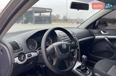 Лифтбек Skoda Octavia 2012 в Петрове