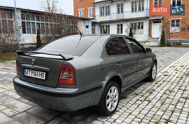 Лифтбек Skoda Octavia 2003 в Надворной