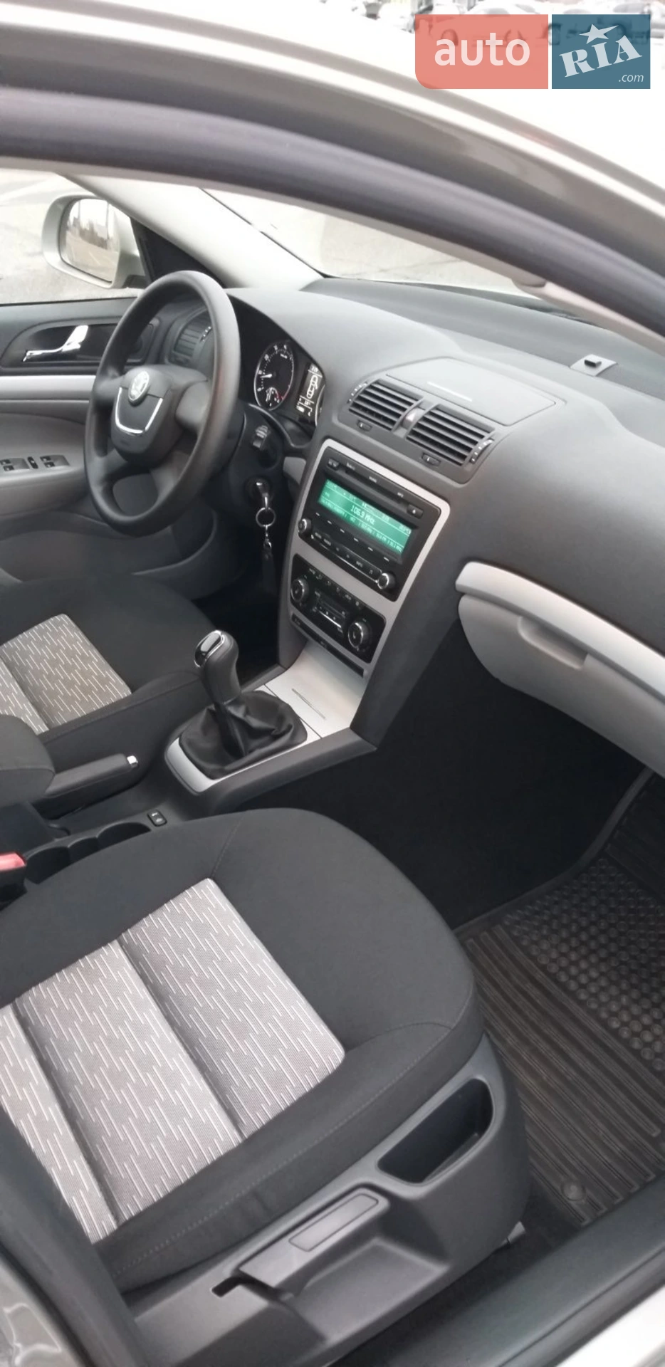 2011 Skoda Octavia - мініатюра 8