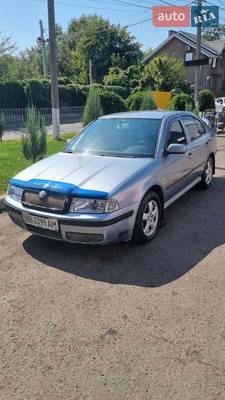 Лифтбек Skoda Octavia 2004 в Днепре