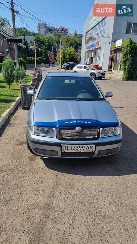 Лифтбек Skoda Octavia 2004 в Днепре