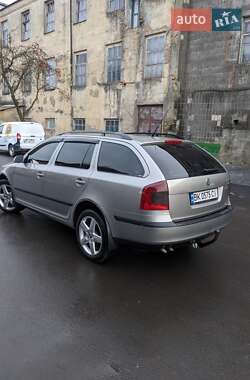 Универсал Skoda Octavia 2008 в Корце