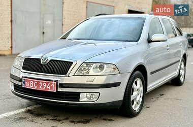 Универсал Skoda Octavia 2009 в Ровно