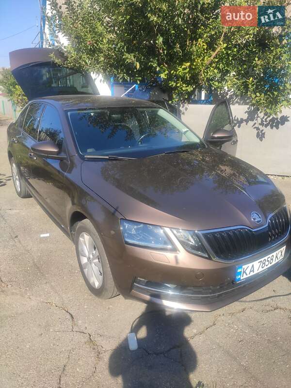 Лифтбек Skoda Octavia 2019 в Киеве