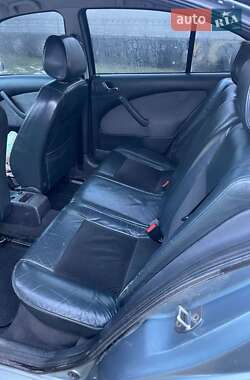 Ліфтбек Skoda Octavia 2004 в 