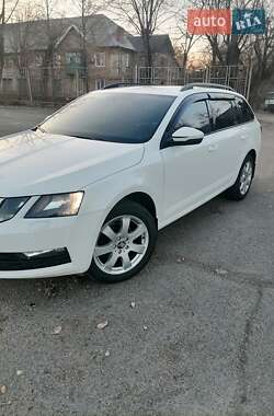 Универсал Skoda Octavia 2018 в Кривом Роге