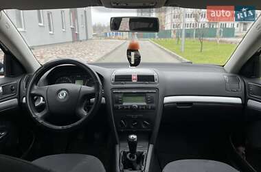 Універсал Skoda Octavia 2004 в Дніпрі