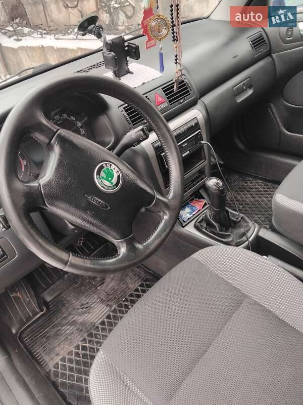 Лифтбек Skoda Octavia 2003 в Тернополе