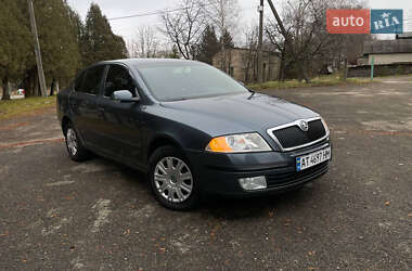 Лифтбек Skoda Octavia 2006 в Рожнятове