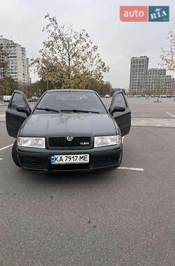 Лифтбек Skoda Octavia 2000 в Киеве