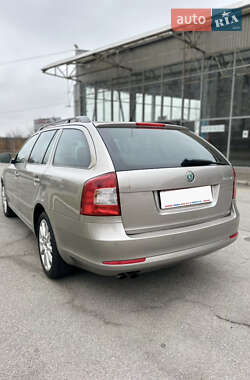 Универсал Skoda Octavia 2011 в 