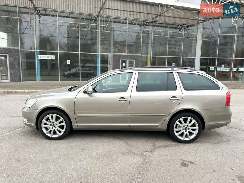 Універсал Skoda Octavia 2011 в Запоріжжі