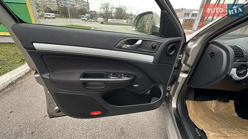 Універсал Skoda Octavia 2011 в Запоріжжі