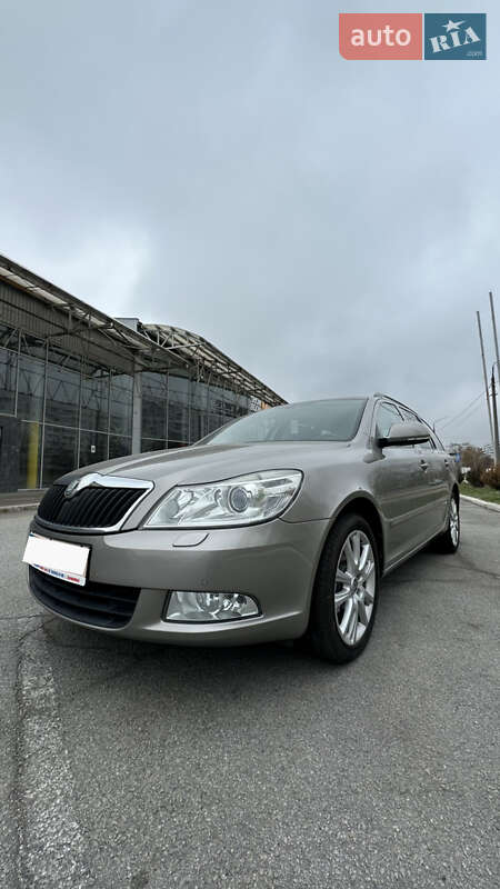 Універсал Skoda Octavia 2011 в Запоріжжі