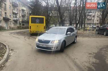 Ліфтбек Skoda Octavia 2014 в Ужгороді