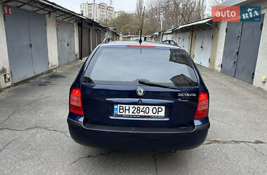 Універсал Skoda Octavia 2004 в Одесі