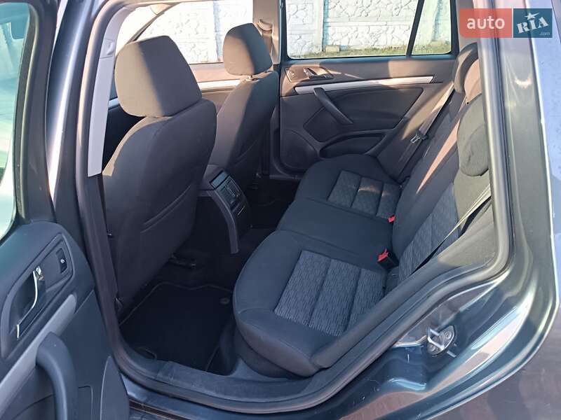 Универсал Skoda Octavia 2012 в Чернигове