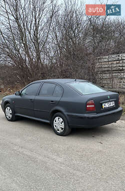 Ліфтбек Skoda Octavia 2000 в Рівному