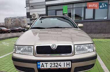 Універсал Skoda Octavia 2004 в Черкасах