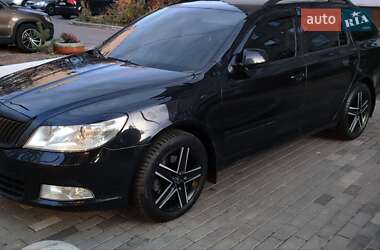 Універсал Skoda Octavia 2010 в Луцьку