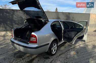 Лифтбек Skoda Octavia 2005 в Косове