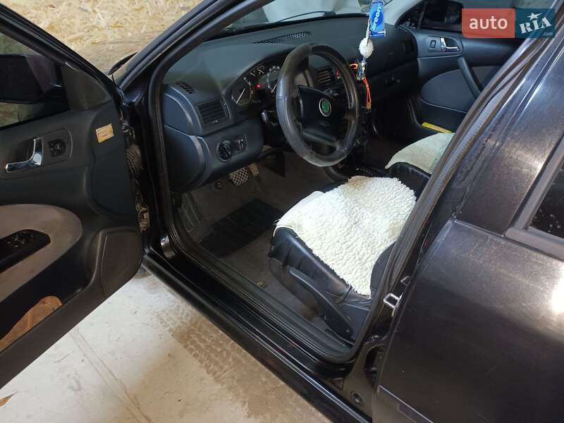 Універсал Skoda Octavia 2004 в Березному