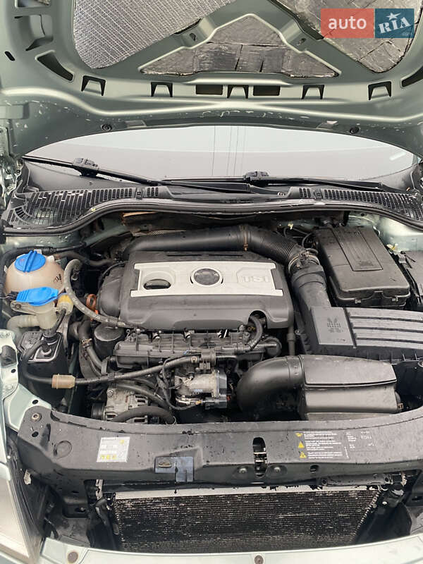 Універсал Skoda Octavia 2010 в Дніпрі