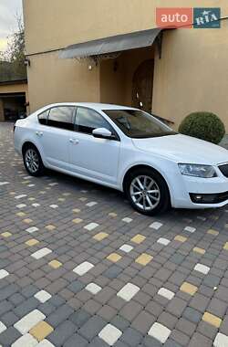 Лифтбек Skoda Octavia 2015 в Тячеве