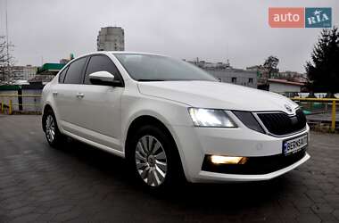 Лифтбек Skoda Octavia 2017 в Львове