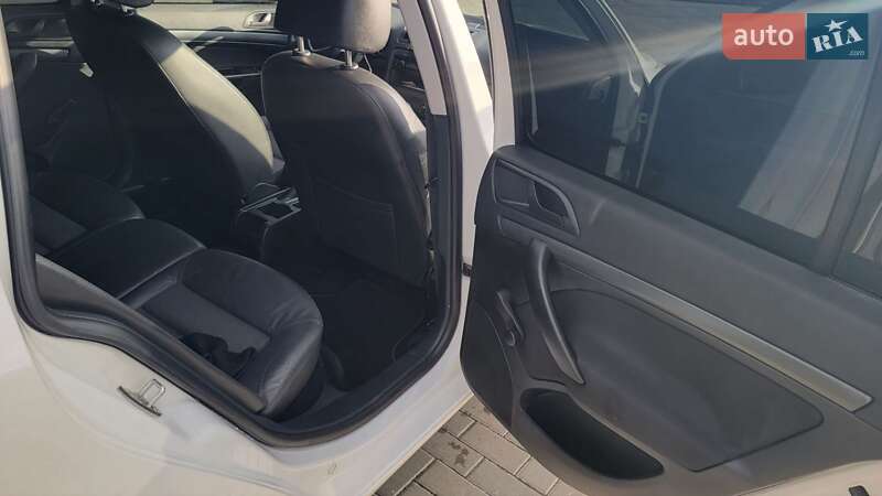 Универсал Skoda Octavia 2009 в Сарнах