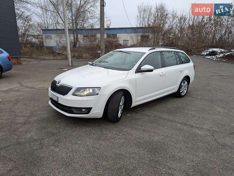 Универсал Skoda Octavia 2015 в Чернигове