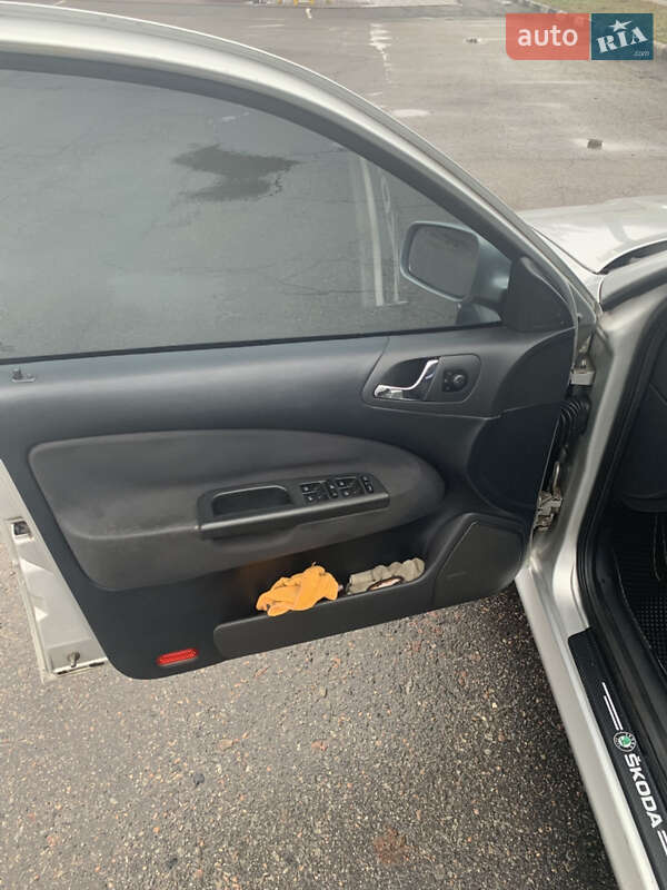 Ліфтбек Skoda Octavia 2004 в Полтаві