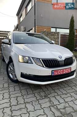 Ліфтбек Skoda Octavia 2019 в Стрию