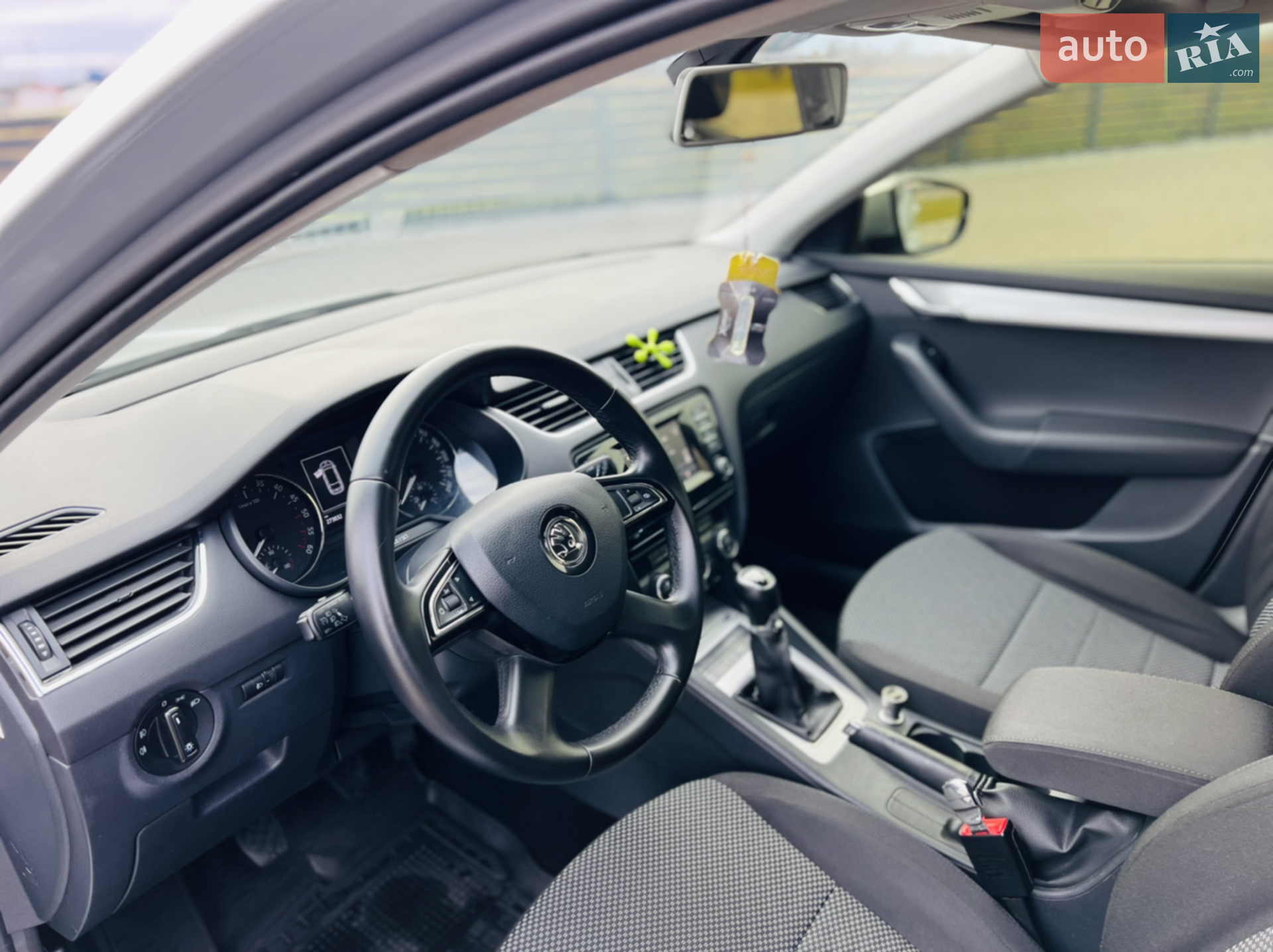 2015 Skoda Octavia - мініатюра 12