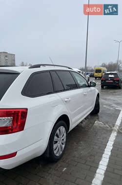 Универсал Skoda Octavia 2014 в Дрогобыче