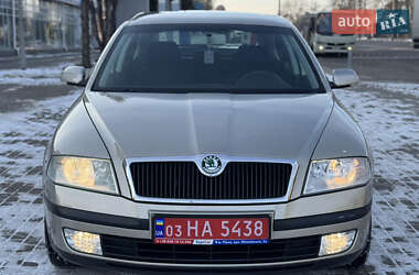 Ліфтбек Skoda Octavia 2006 в Рівному