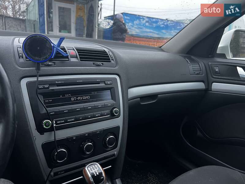 Лифтбек Skoda Octavia 2012 в 