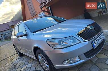 Универсал Skoda Octavia 2010 в Тячеве