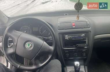 Лифтбек Skoda Octavia 2005 в 