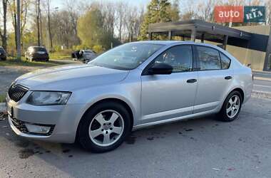 Ліфтбек Skoda Octavia 2015 в Дрогобичі